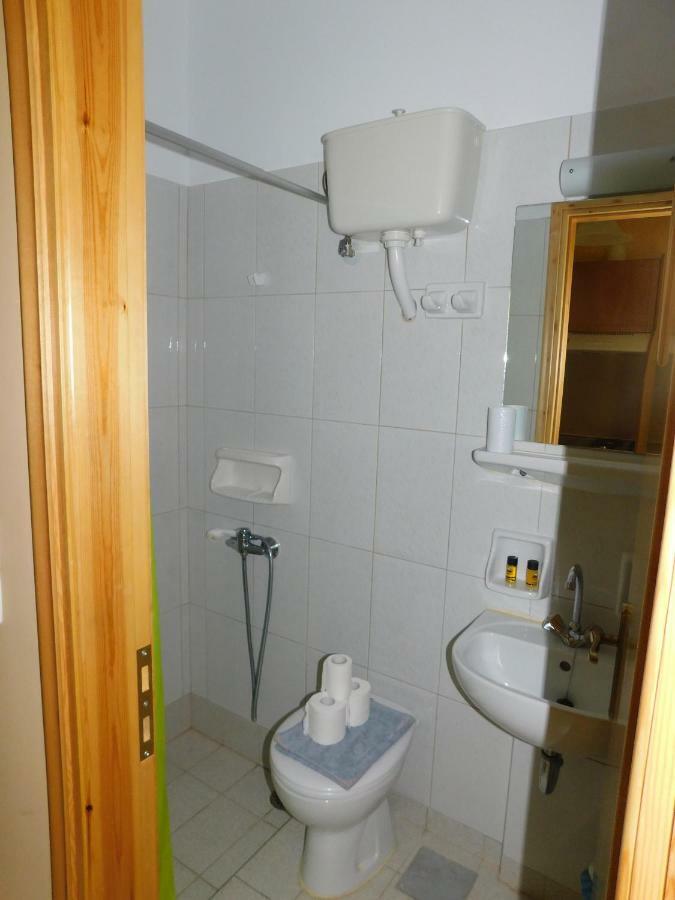 To Spiti Tis Eirinis Apartment Poros Town Ngoại thất bức ảnh