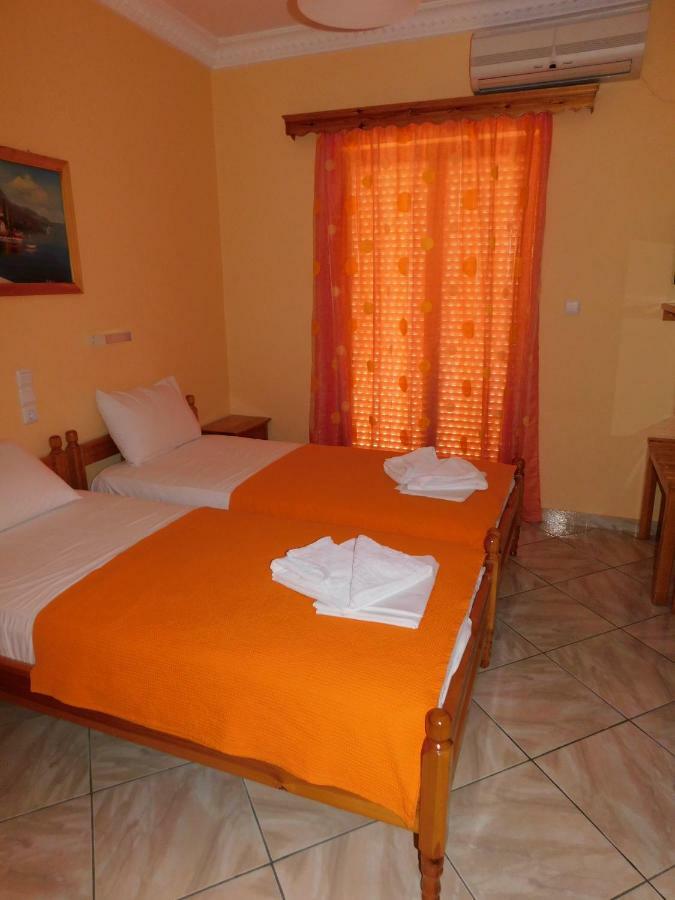 To Spiti Tis Eirinis Apartment Poros Town Ngoại thất bức ảnh